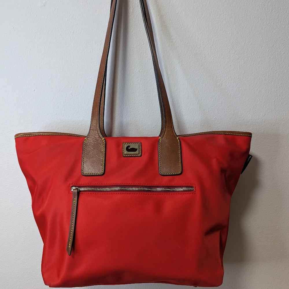 Red Dooney & Bourke Wayfarer Tote Bag